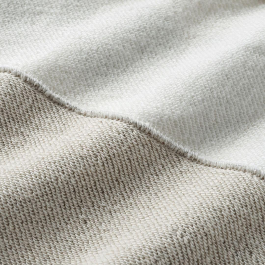 【新品未使用】130cm 販売終了品　人気色　ミキハウス　バックロゴトレーナー