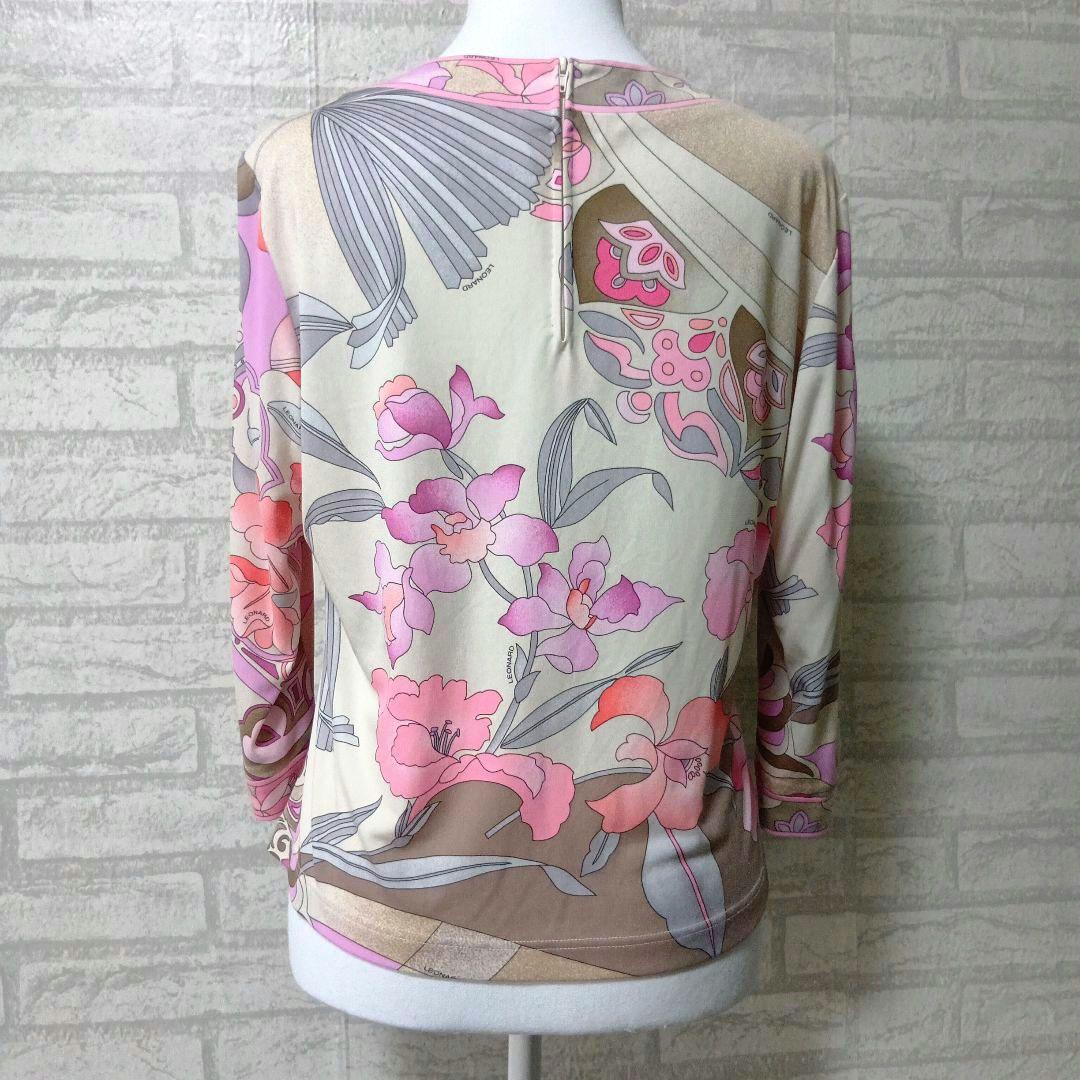 レオナール　きれいめ美品✨️花柄 Vネック 五分袖チュニック　カンカン素材