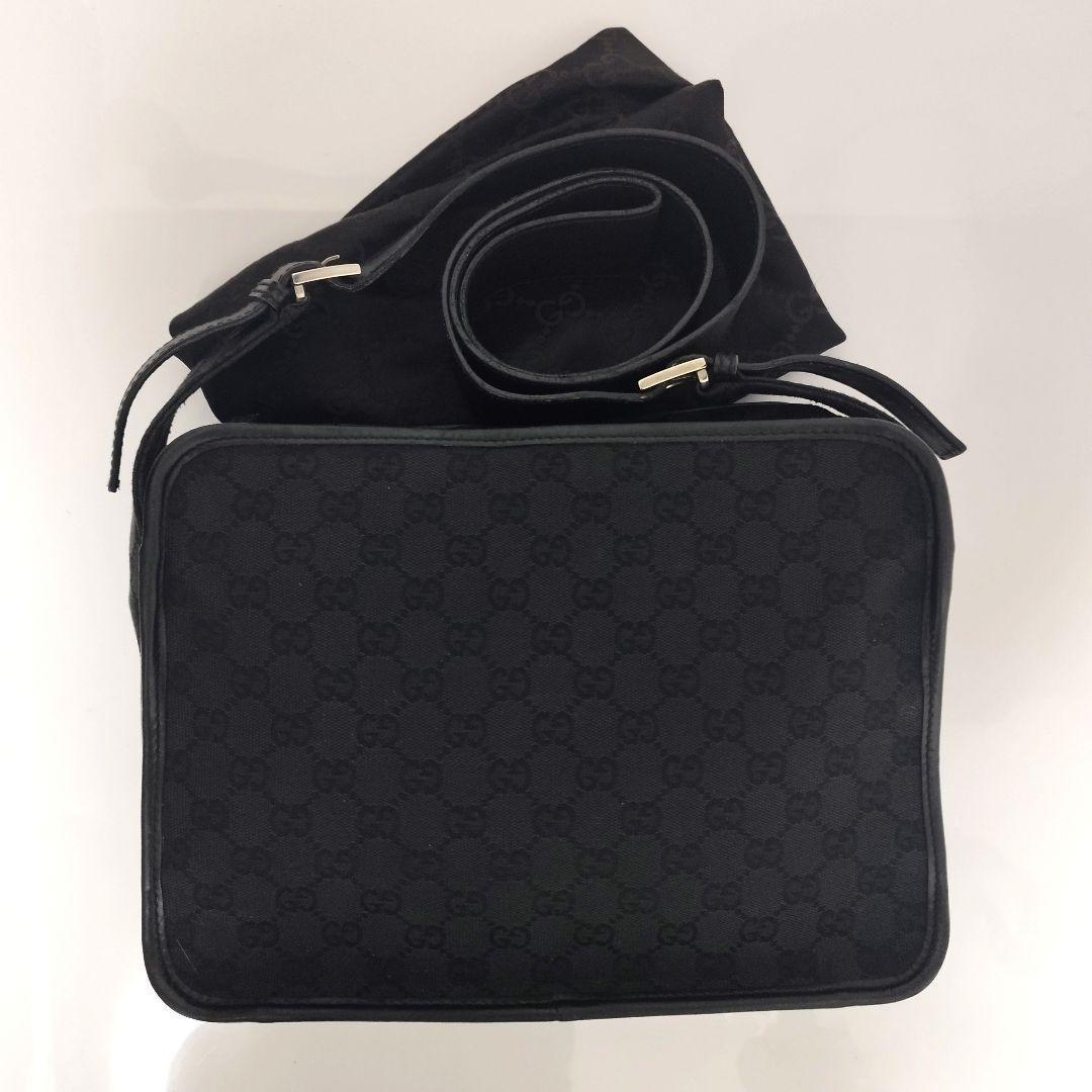 美品☆　グッチ　GGキャンバス　ショルダーバッグ　カメラバッグ　クロスボディ