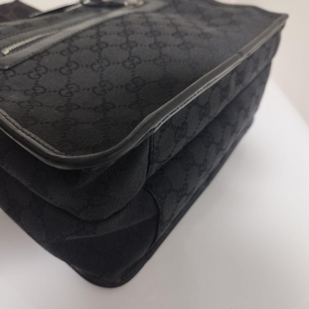 美品☆　グッチ　GGキャンバス　ショルダーバッグ　カメラバッグ　クロスボディ