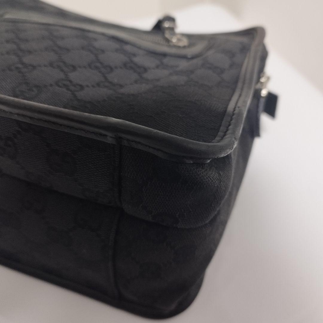 美品☆　グッチ　GGキャンバス　ショルダーバッグ　カメラバッグ　クロスボディ