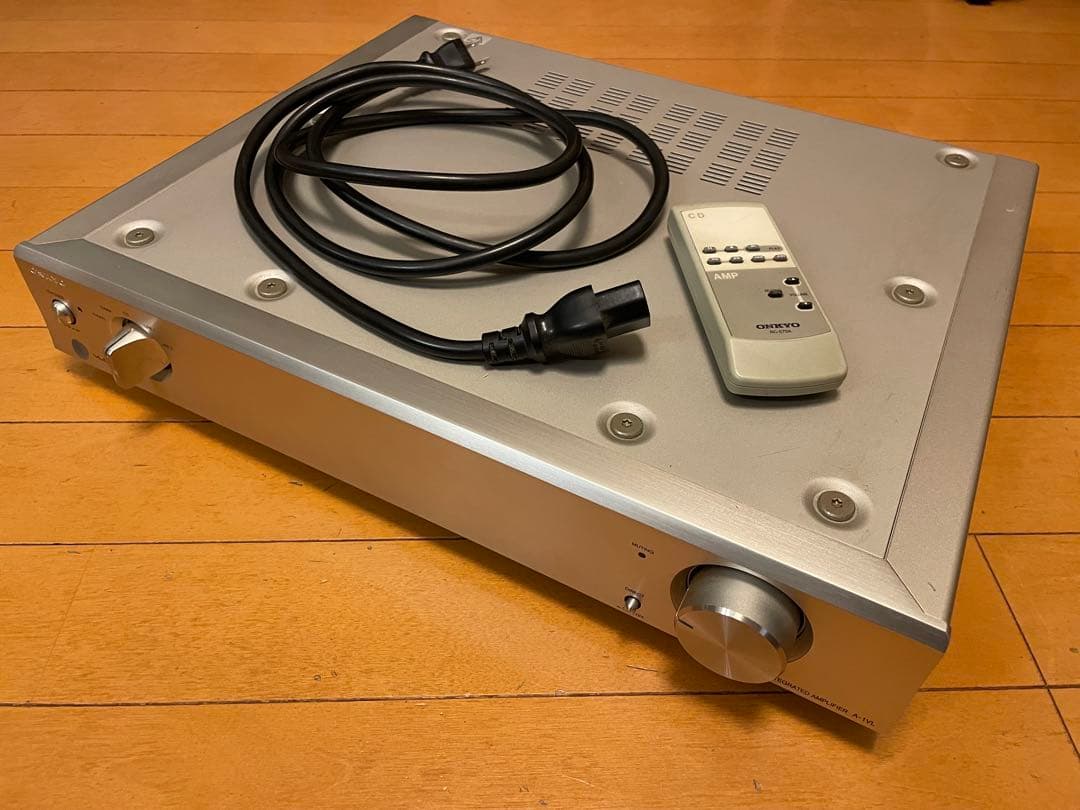 ONKYO アンプ RCA端子多数 リモコン付き