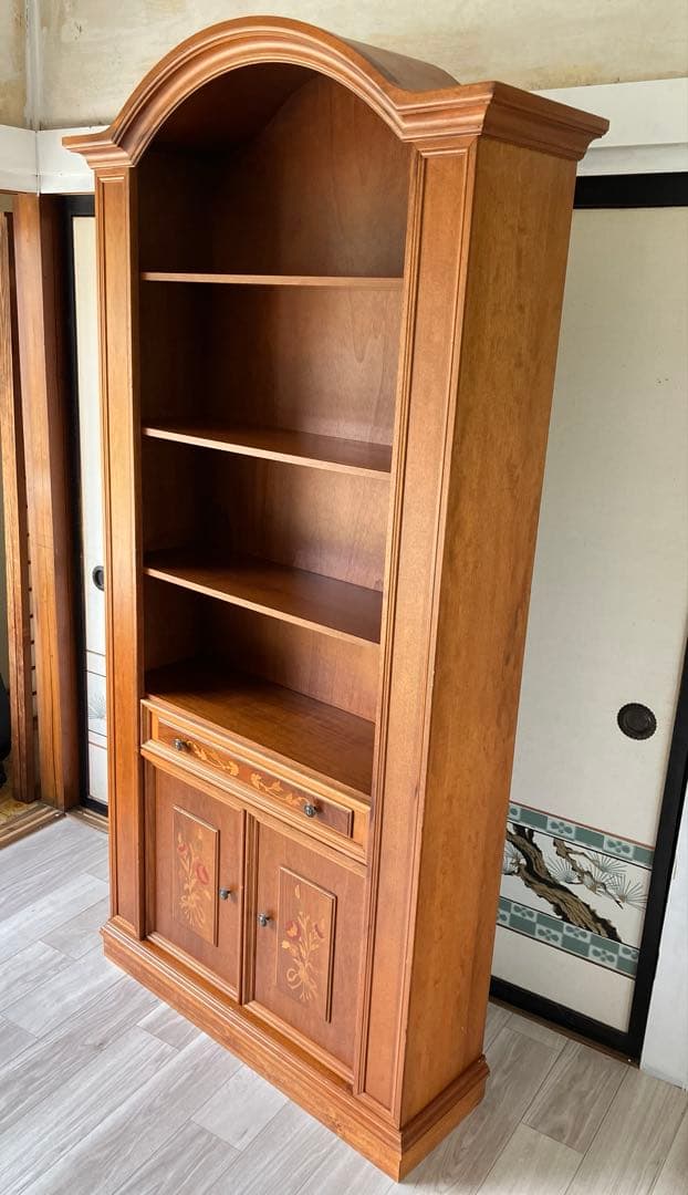 ズーシー出品 イタリア製 高級輸入家具 本棚 飾り棚 キャビネット