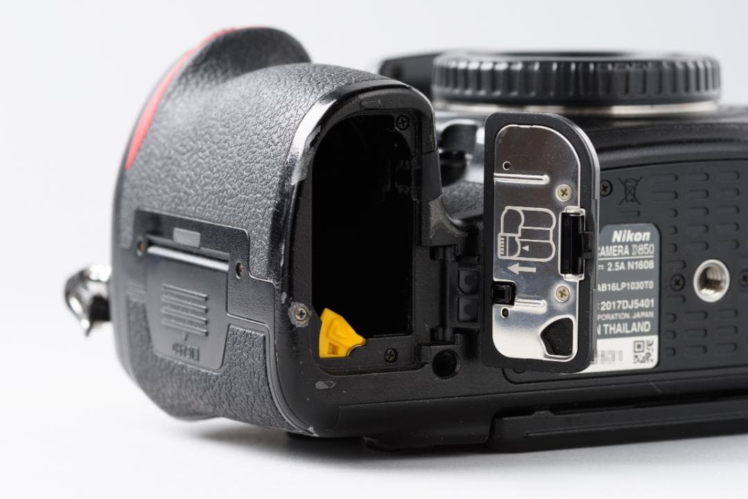 Nikon ニコン D850 デジタル一眼レフカメラ