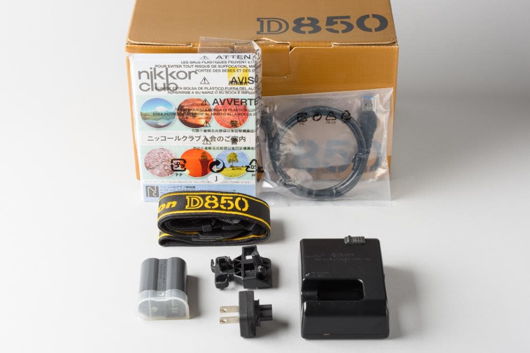 Nikon ニコン D850 デジタル一眼レフカメラ