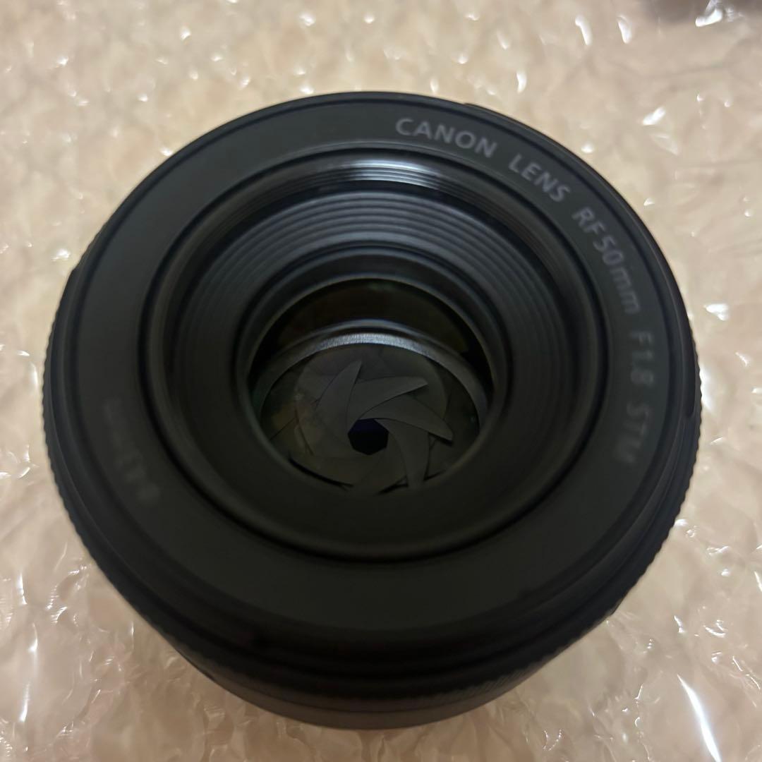 Canon RF 50mm f/1.8 STM レンズ