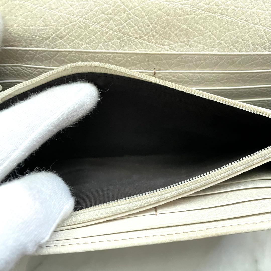 GUCCI グッチ　GGキャンバス　ロゴプレート　長財布 0125-①