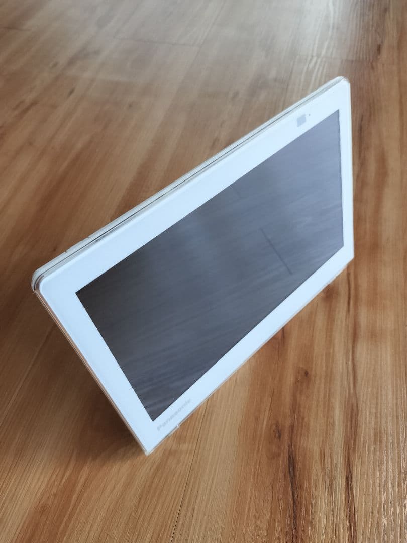 Panasonic Viera　ポータブルテレビ　10インチ　防水