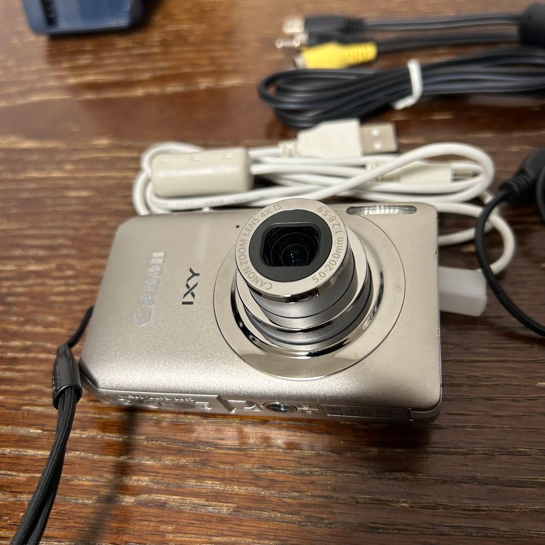 Canon IXY210IS シルバー　充電器　バッテリー