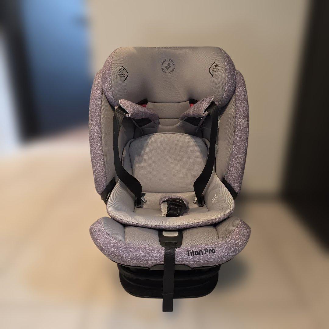 Maxi-Cosi Titan Pro 座席保護シート付き