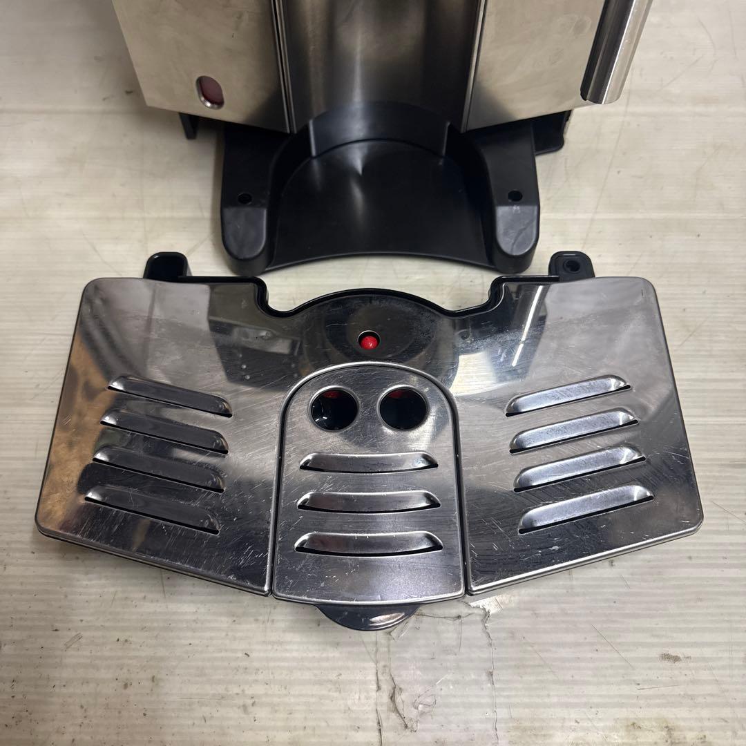 デロンギ エスプレッソ・カプチーノメーカーオートマティックカプチーノEC860M