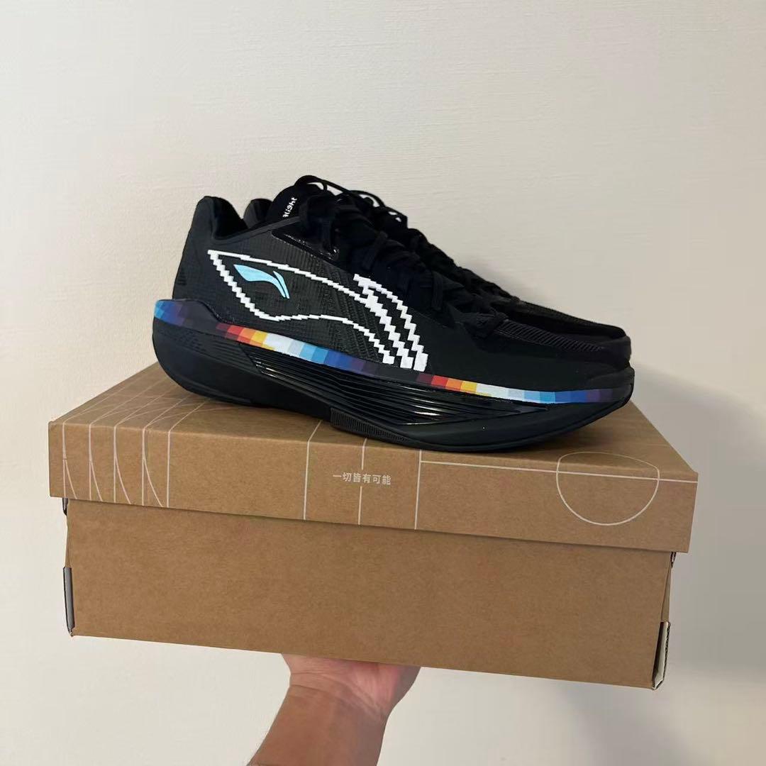 LINING ULTRA LIGHT 超軽量 300g以下 NBA