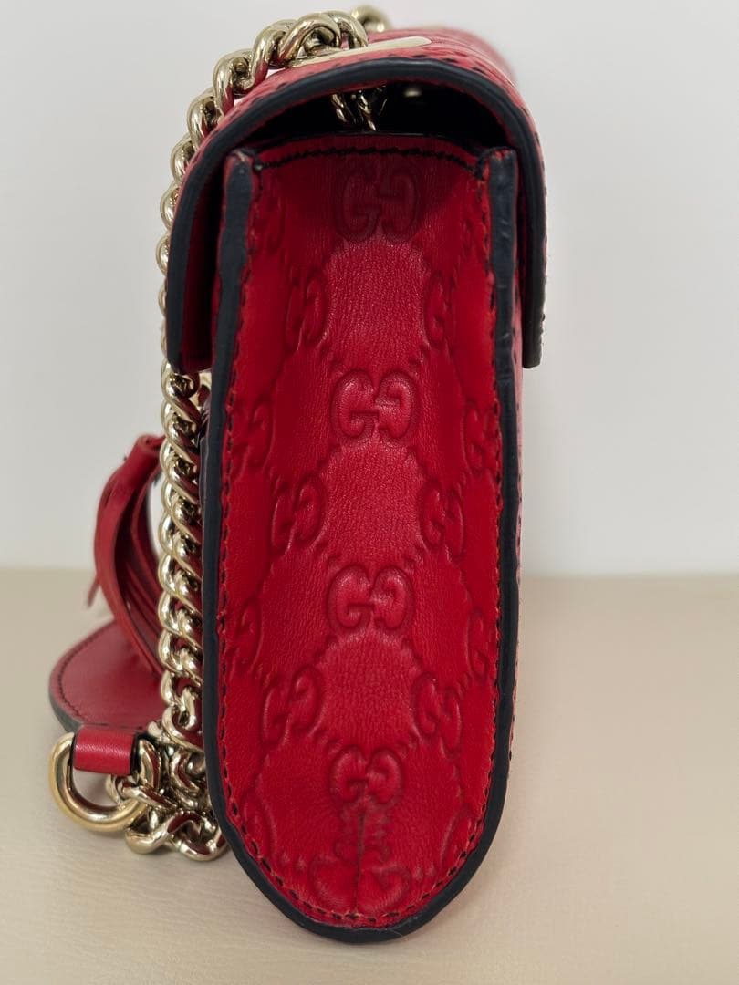 GUCCIグッチエミリー マイクロシマ GGシマ チェーンショルダーバッグレッド