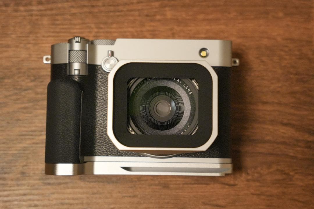 富士フイルム / GFX100RF シルバー アクセサリー付、ストラップのみなし