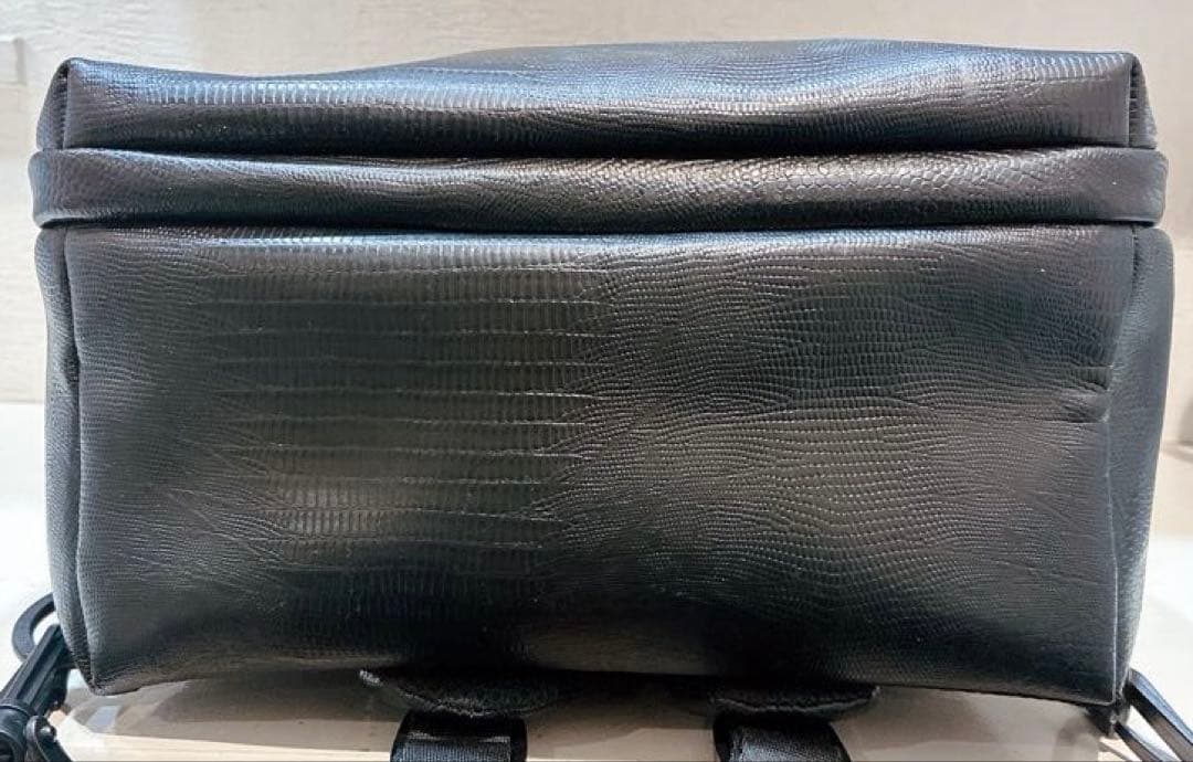 【極美品】TAKEO KIKUCHI 撥水　ライトウェイト バックパック　黒