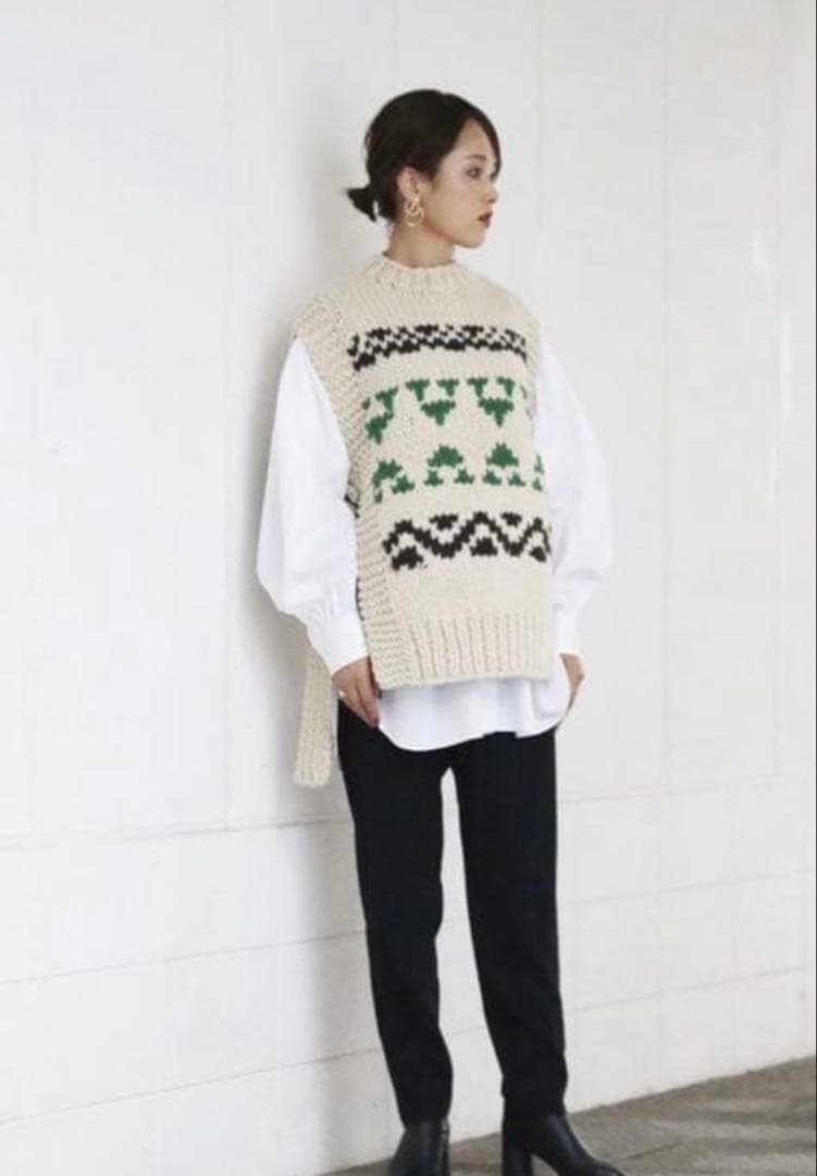 ハイクHYKE COWICHAN SWEATER VESTカウチンベスト