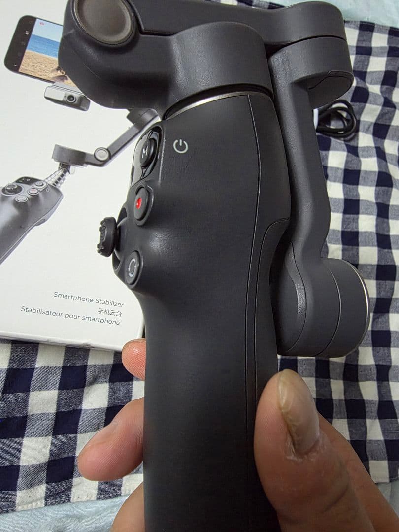 DJI Osmo Mobile 7pスタビライザー