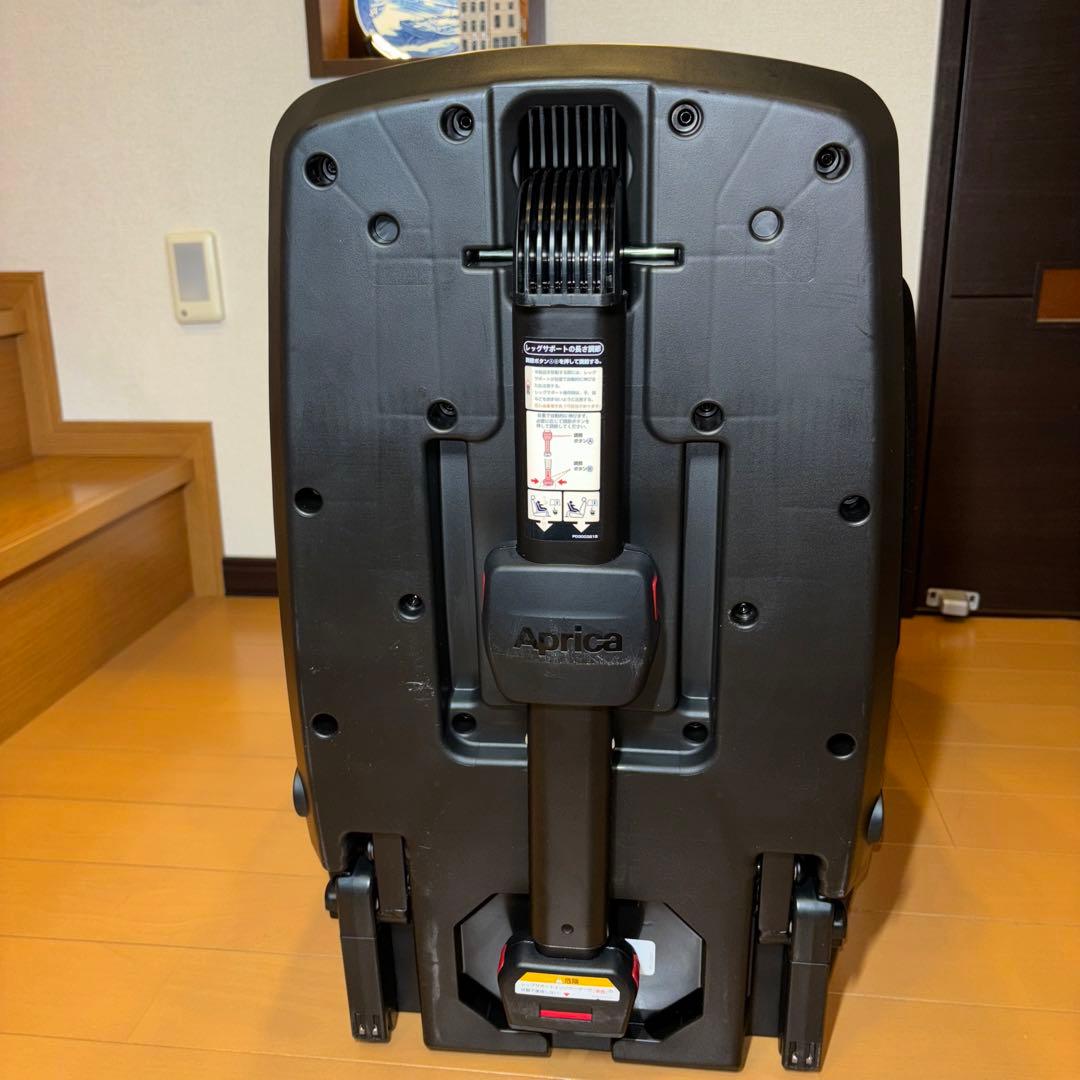 Aprica クルリラ チャイルドシート 新生児 ISOFIX グレー