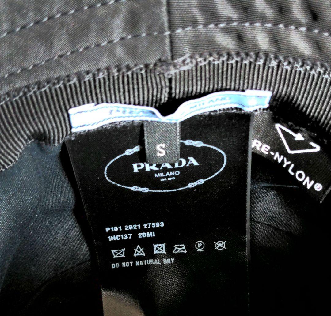 美品！ プラダバケットハット 三角ロゴ 金具 Sサイズ