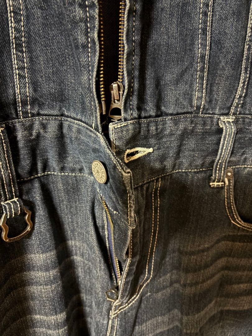 vanson ダークデニム オーバーオール美品、裾に少しダメージ有り‼️