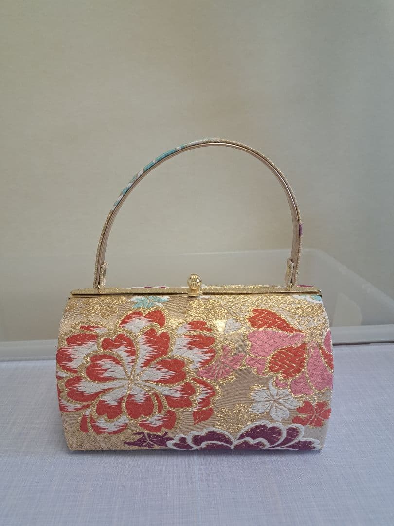 成人式バック草履　金色　箱いり