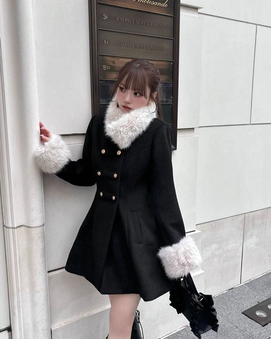 Treat Ürself Muse fur flare coat（black）