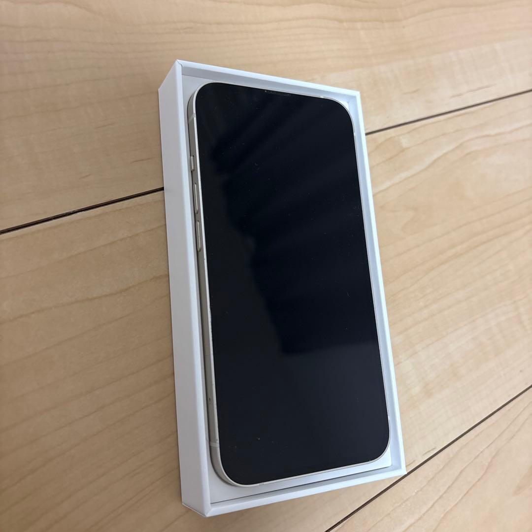 りまかiPhone13 128GB 本体　箱付　値下げ可