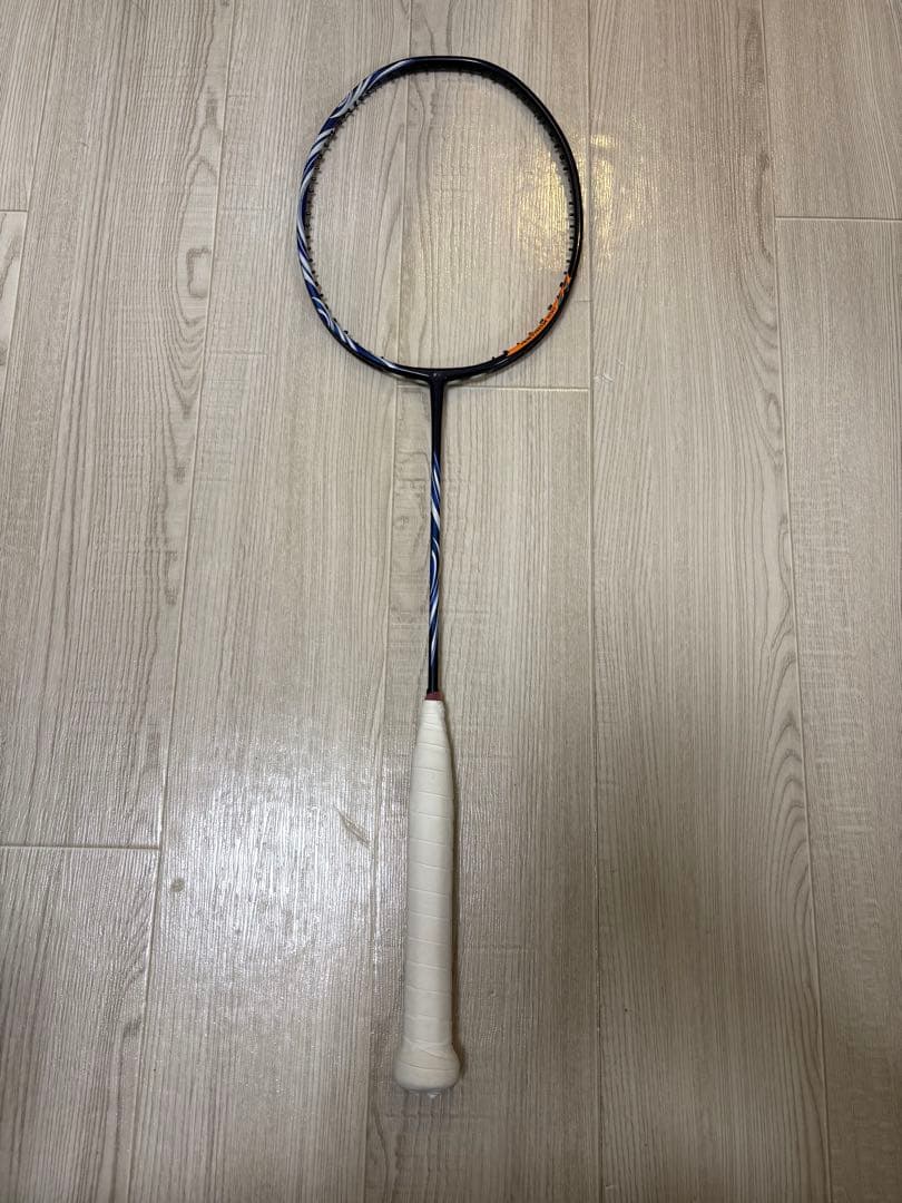 アストロクス100zz バドミントンラケット