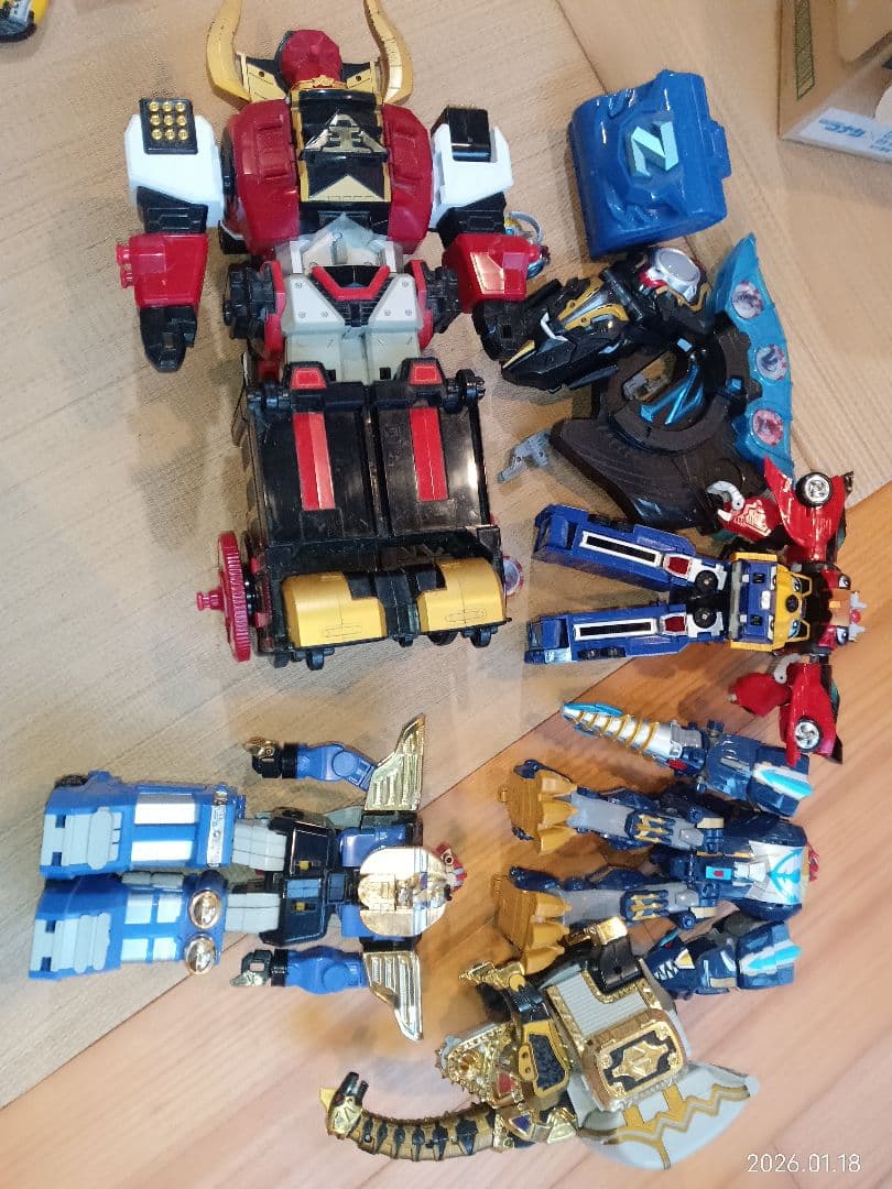 H*1様 戦隊ヒーロー ロボットフィギュアセット