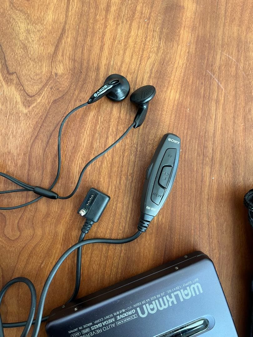 SONY WALKMAN カセットプレーヤー パープル 動作確認未実施