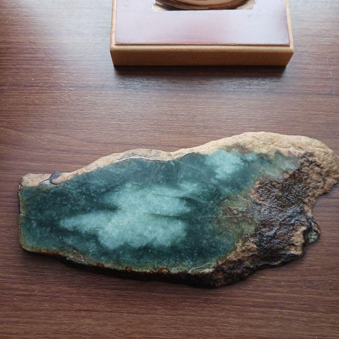 ミャンマー産　A貨翡翠スライス　オブジェ置き物　約418g