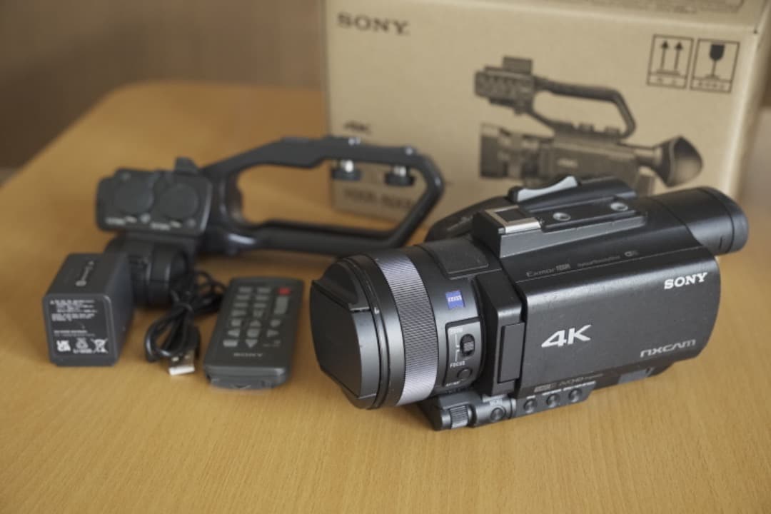 SONY NXCAMカムコーダー HXR-NX80