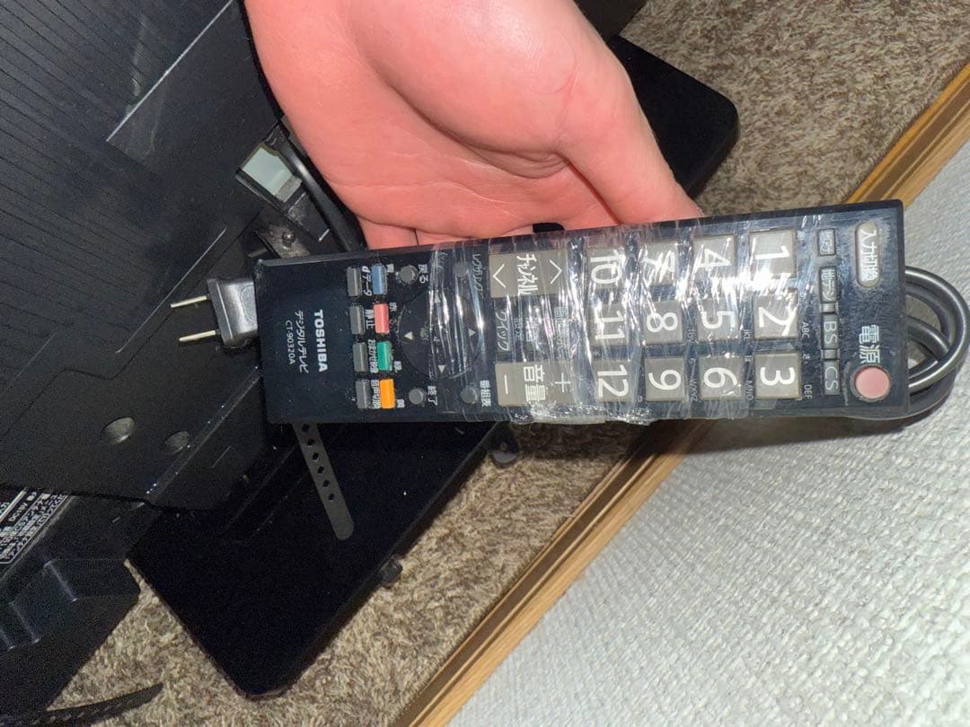 TOSHIBA REGZA テレビ32インチリモコン付き