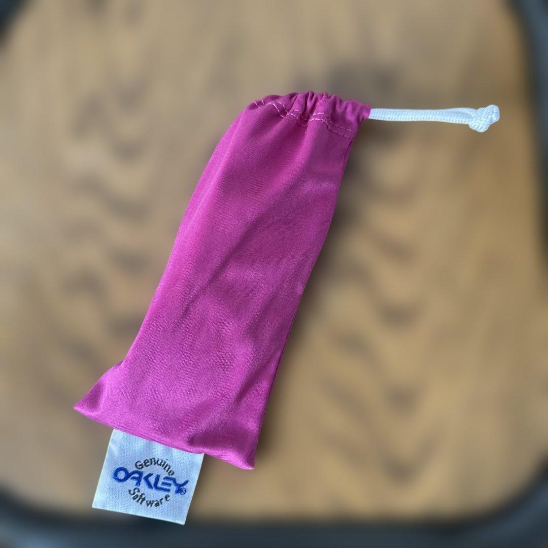 オークリーサングラス　OAKLEY フロッグスキン　FLOGSKINS