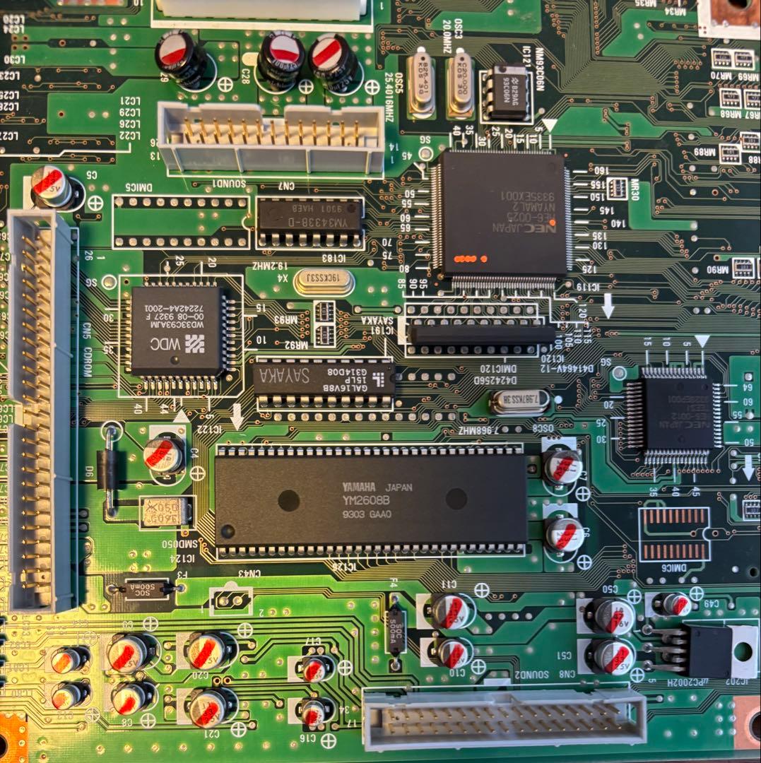 PC-9821Ce 本体とキーボード 動作品