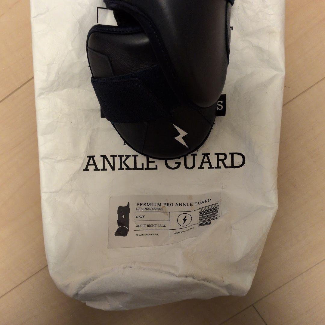 コ*ス様 ブルースボルト プレミアムプロ 大人用アンクルガード ネイビー 右打者