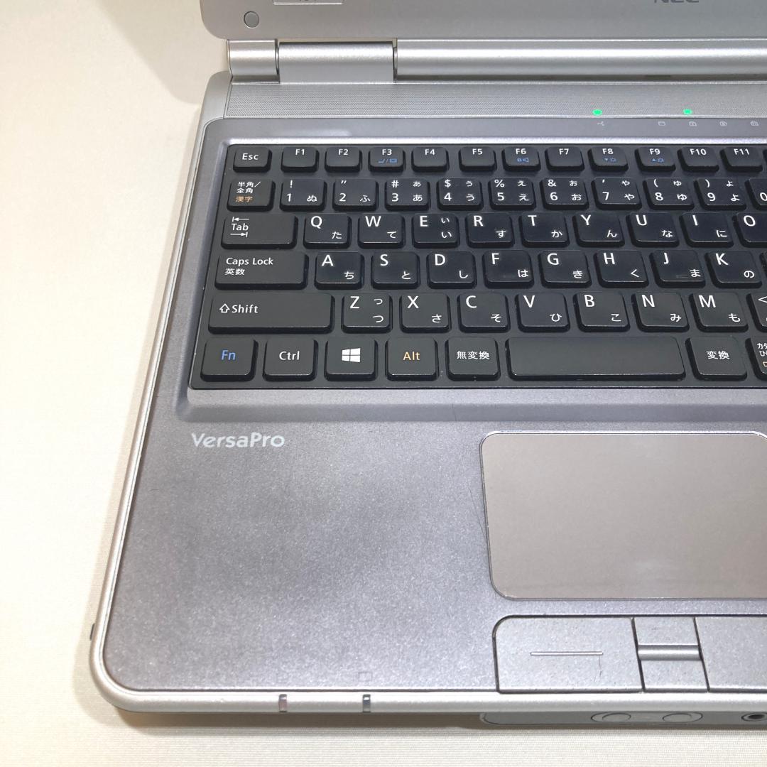 初心者✨大画面・DVD・大容量✨シルバー✨すぐ使えるノートパソコン◇T359-3