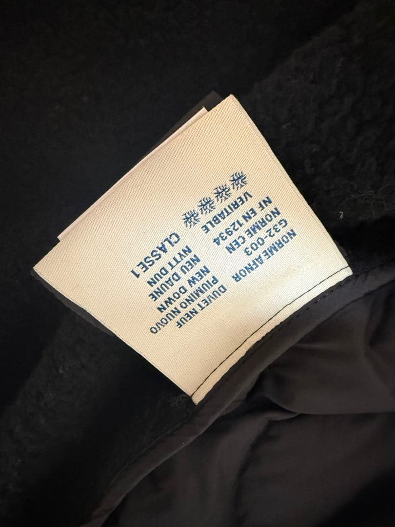 MONCLER フード付きダウンジャケット ブラック