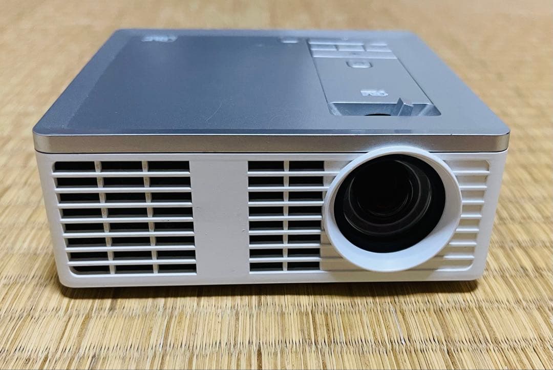 3M MP410モバイルプロジェクター　(白)