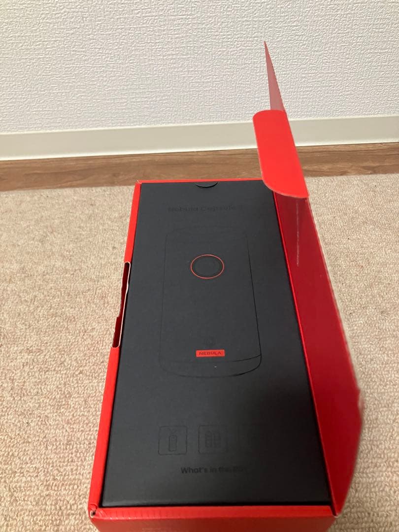 Nebula Capsule 3 ポータブルプロジェクター　ジンバル付