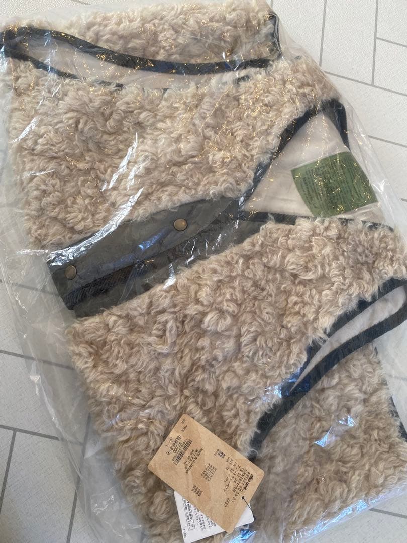 【新品未使用タグ付き】niko and ... アソートファーベスト　Ｍサイズ