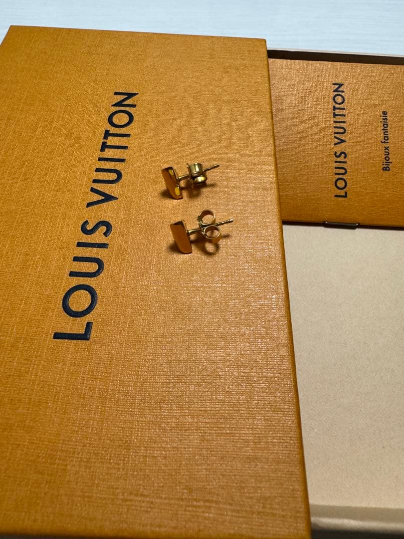 ルイヴィトン　ピアス