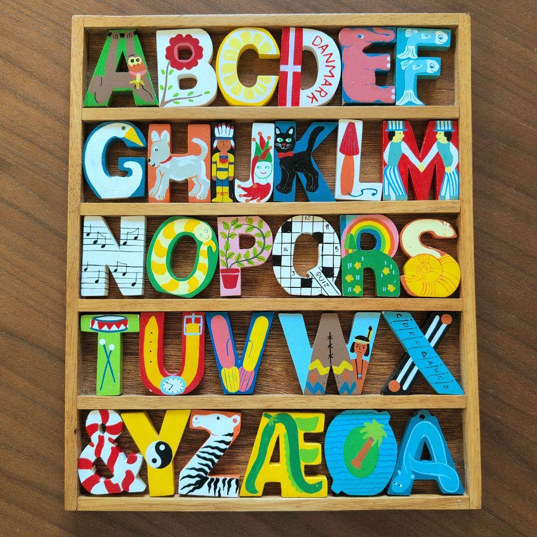 デンマーク　アルファベット　木のおもちゃ　北欧　アンティーク