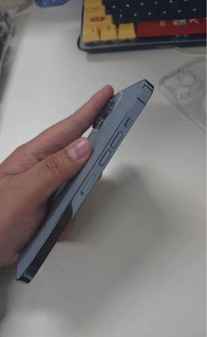 iPhone 13 Promac 本体