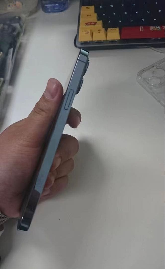 iPhone 13 Promac 本体