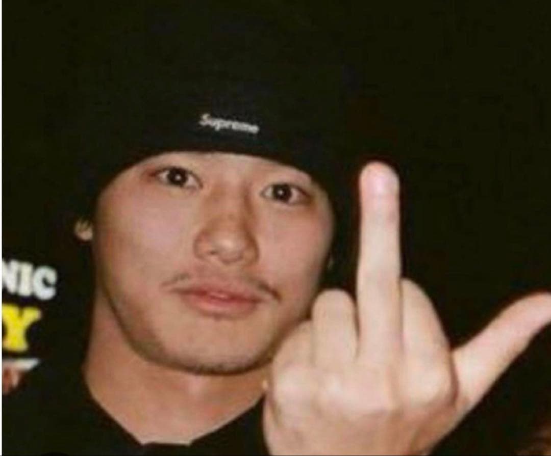 野村周平着用 supremeモヘアビーニー　FW24