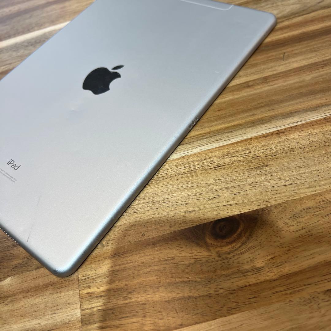 K1527 SIMフリー　iPad Air 第三代　64GB
