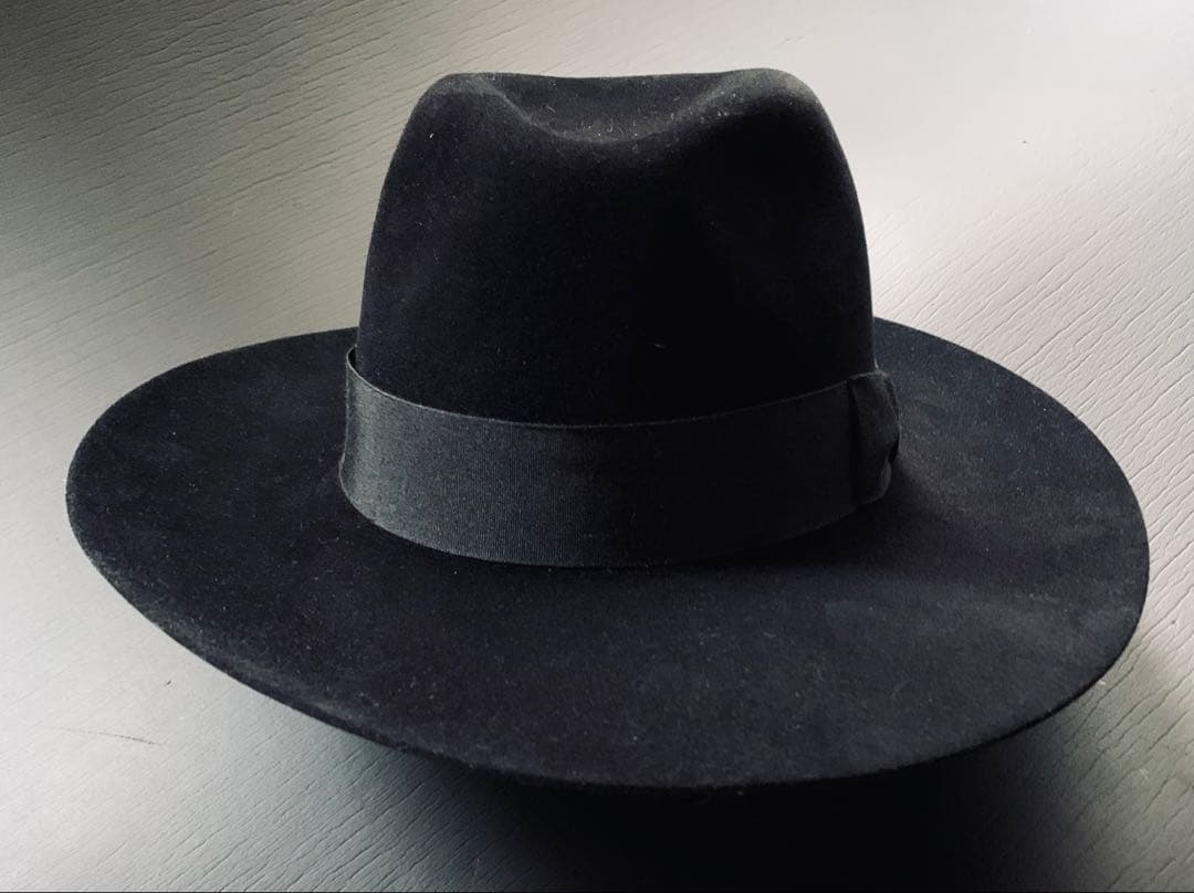 世界最古の帽子店　James Lock. ブルースマン愛する極上のロングブリム