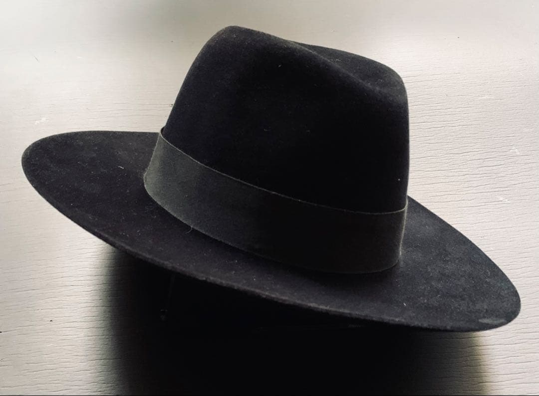 世界最古の帽子店　James Lock. ブルースマン愛する極上のロングブリム