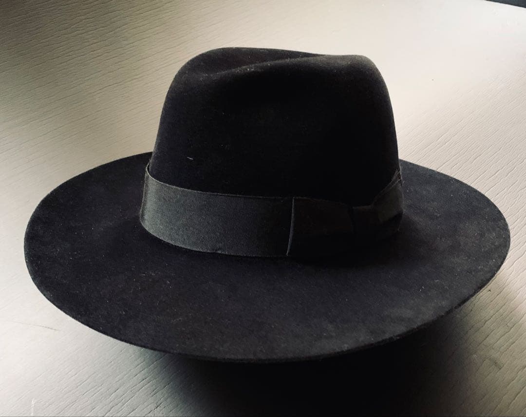 世界最古の帽子店　James Lock. ブルースマン愛する極上のロングブリム